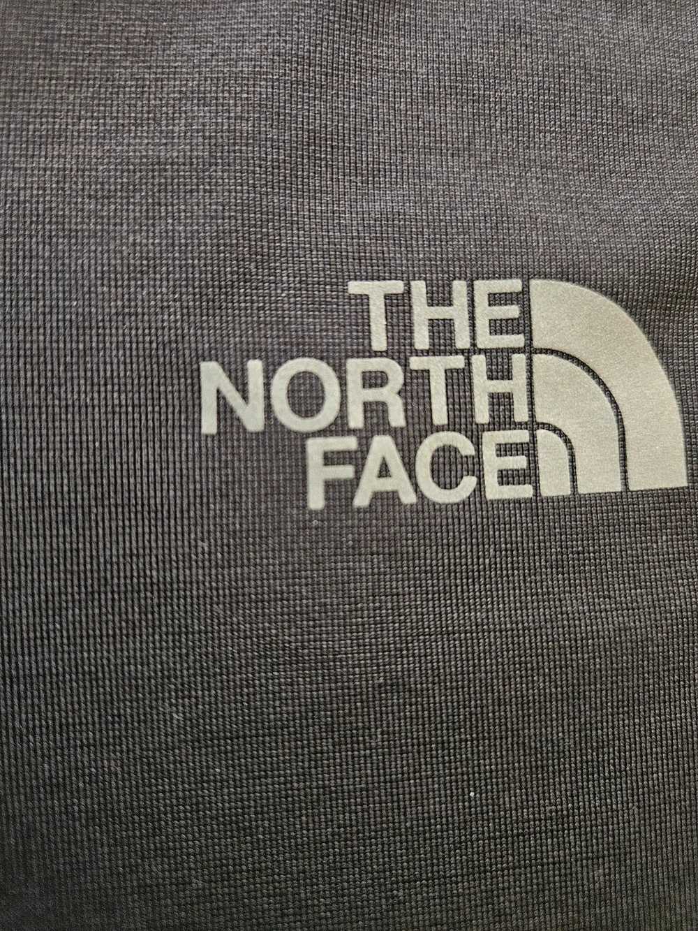 The North Face Men's Performance 1/4-Zip Pullover Long Sleeve Shirt - Gray - Siz